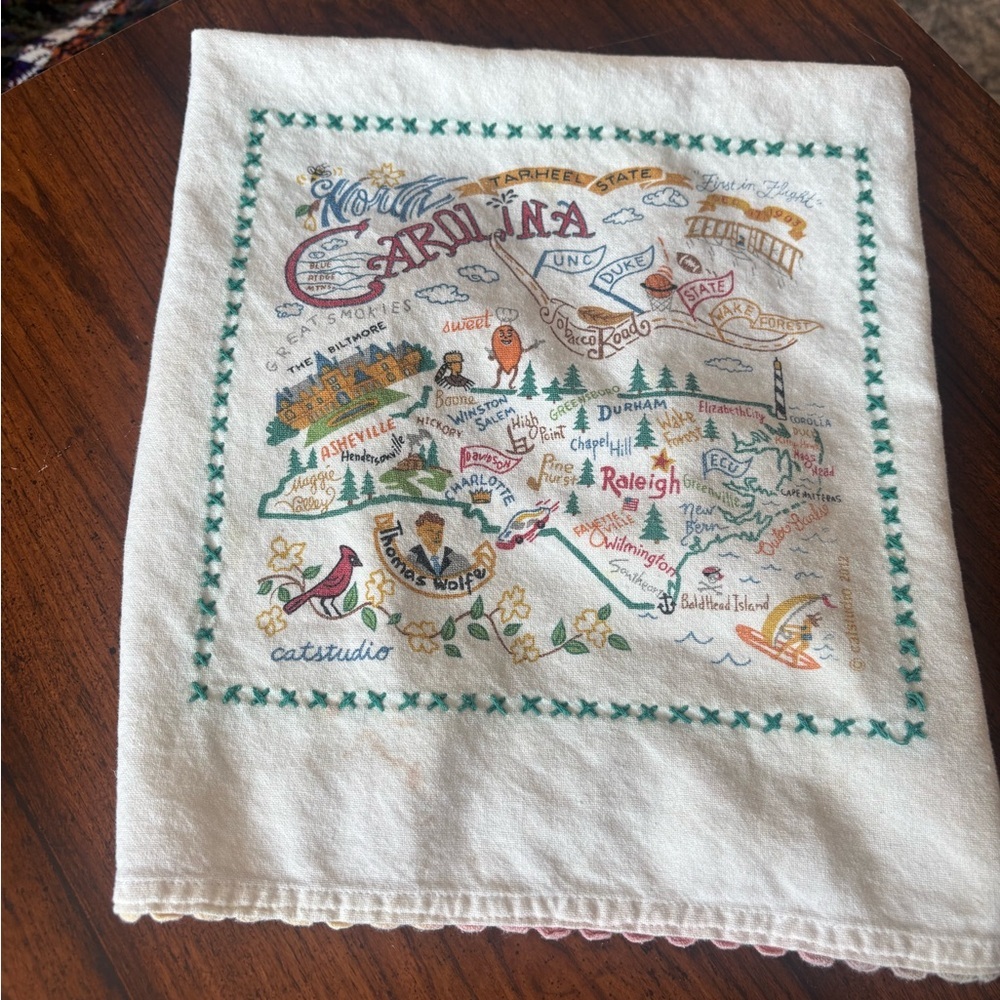 Cottagecore Vintage-Style Girly North Carolina Landmarks Embroidered Towel